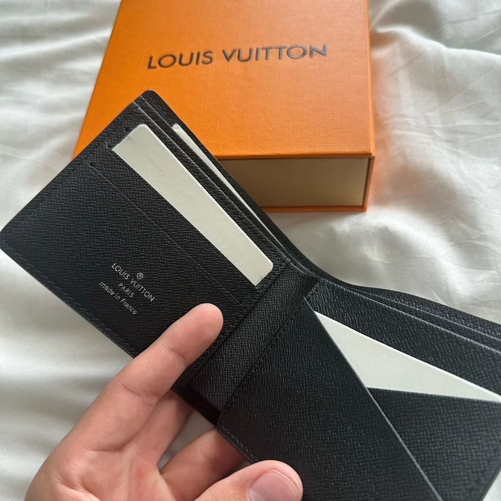 LV Monogram Wallet - Picture 3 of 3